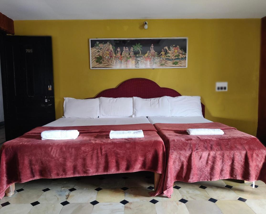 Hotel Caveri Comfort Inn Madikeri Kültér fotó