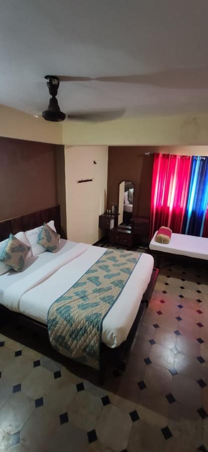 Hotel Caveri Comfort Inn Madikeri Kültér fotó
